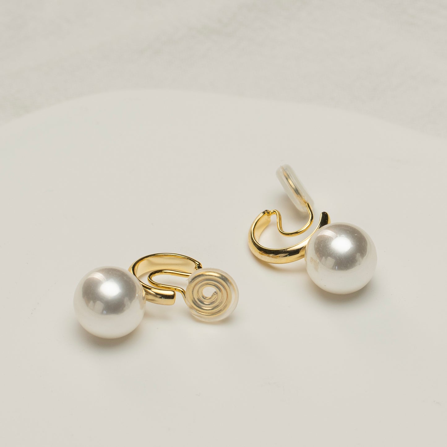 Classic Pearl Clip-On