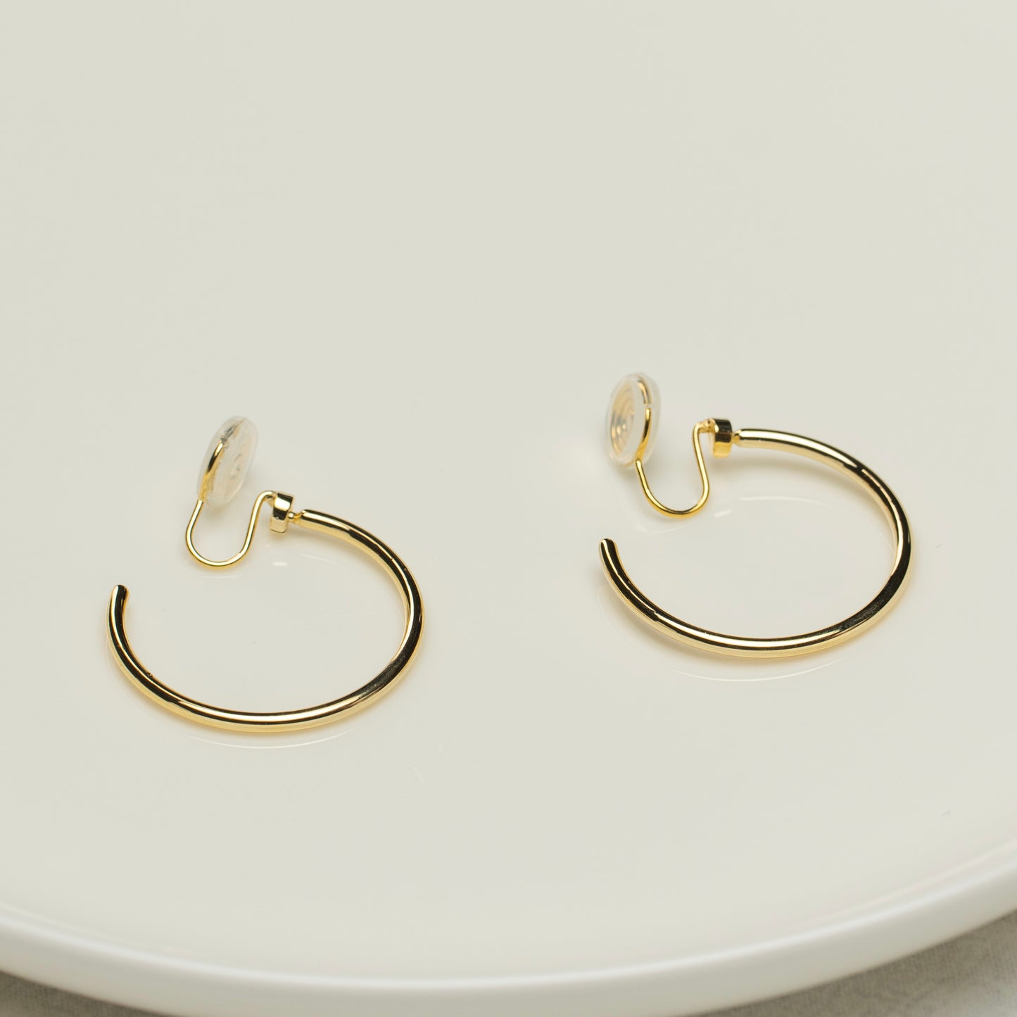 30mm Gold Hoop Clip-On