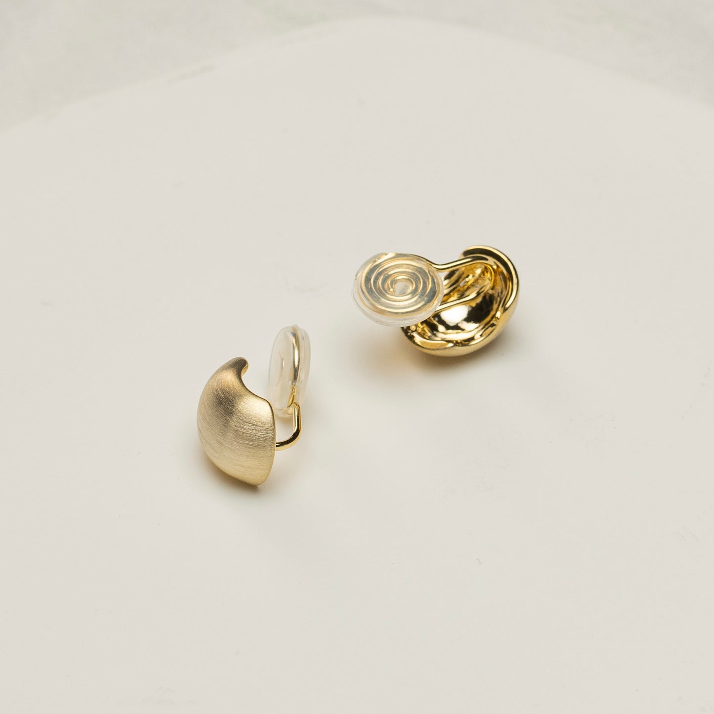 Golden Bean Clip-On