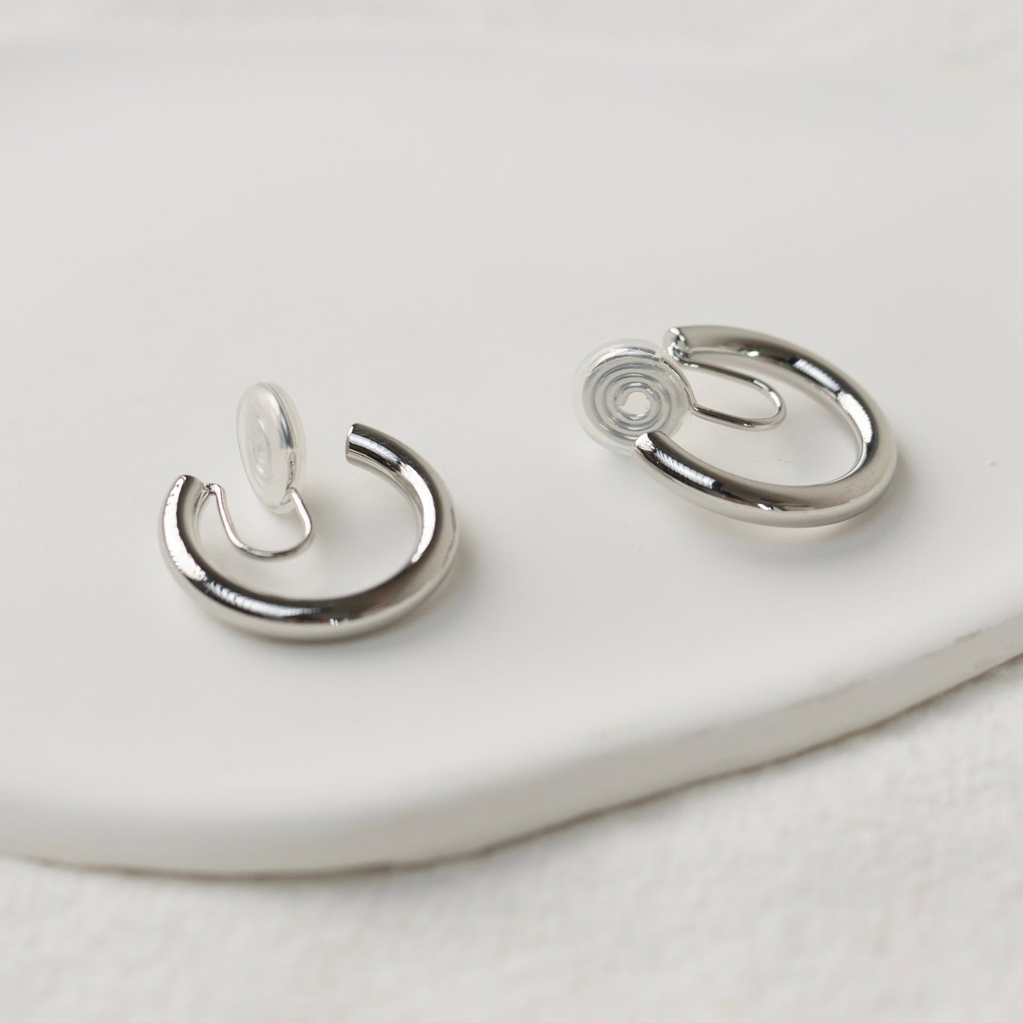 20mm Silver Huggie Clip-On