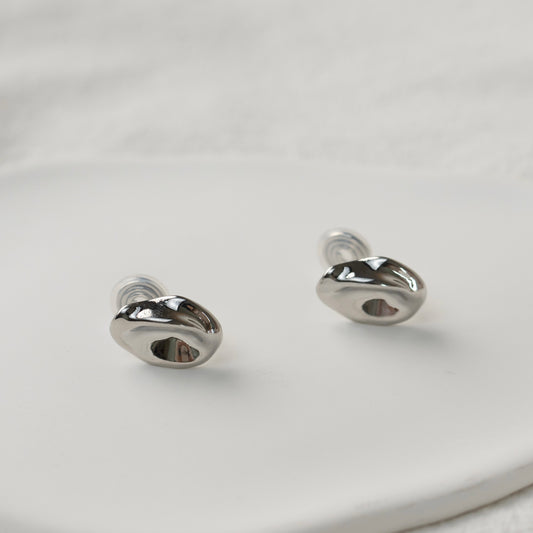 Silver Abstract Bean Clip-On