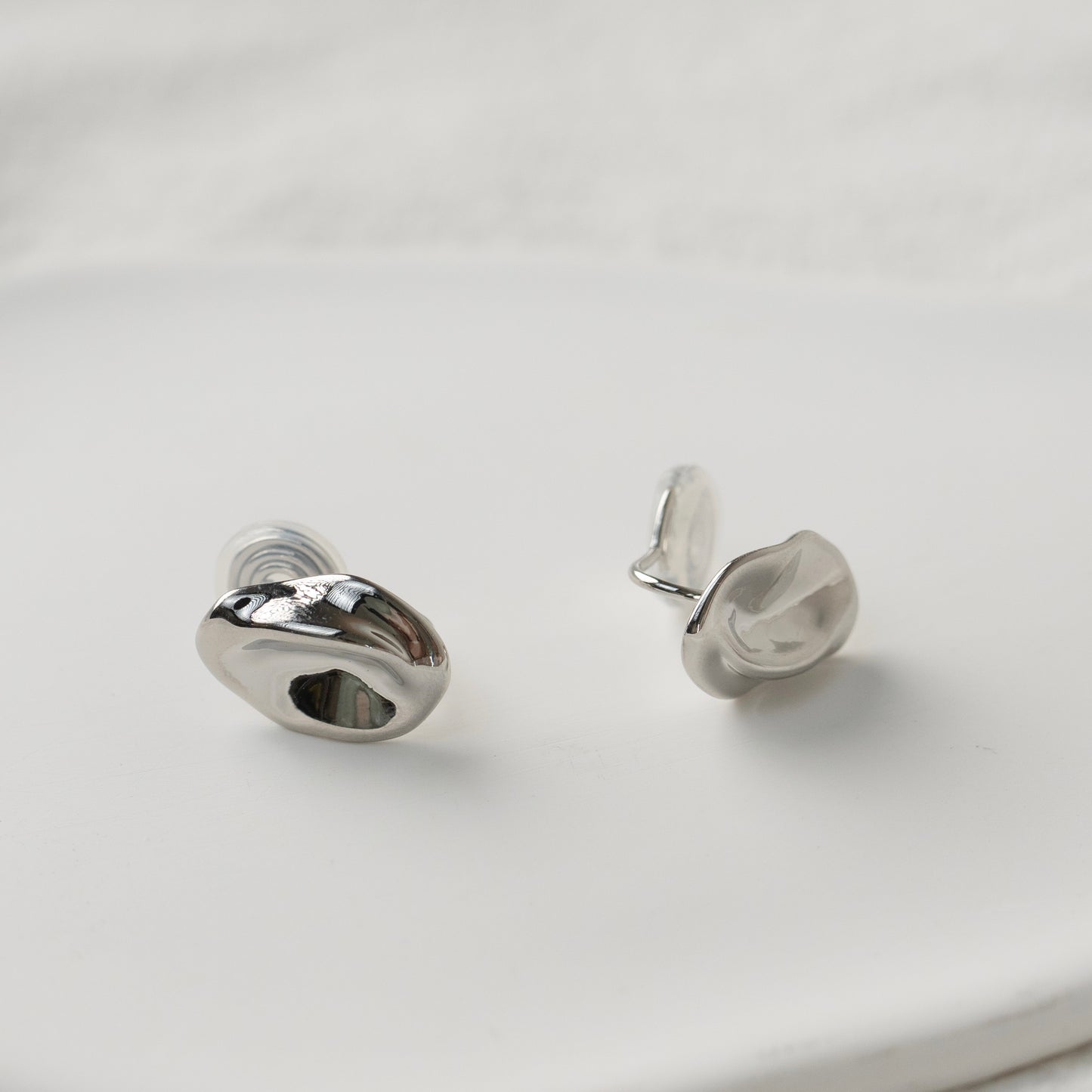 Silver Abstract Bean Clip-On