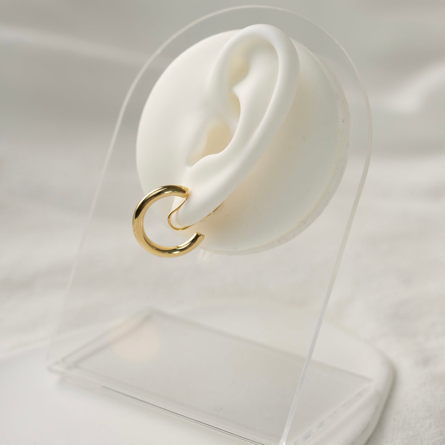 20mm Gold Huggie Clip-On