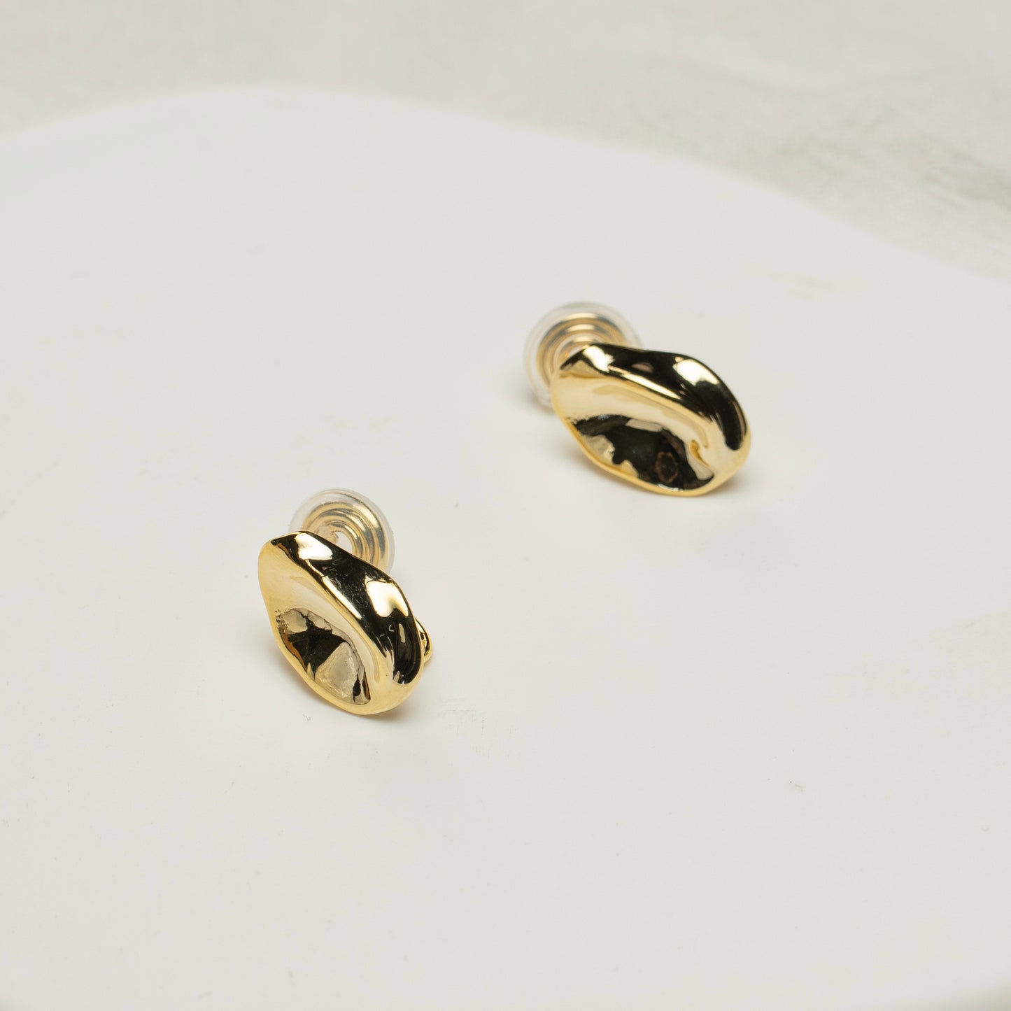 Gold Abstract Bean Clip-On