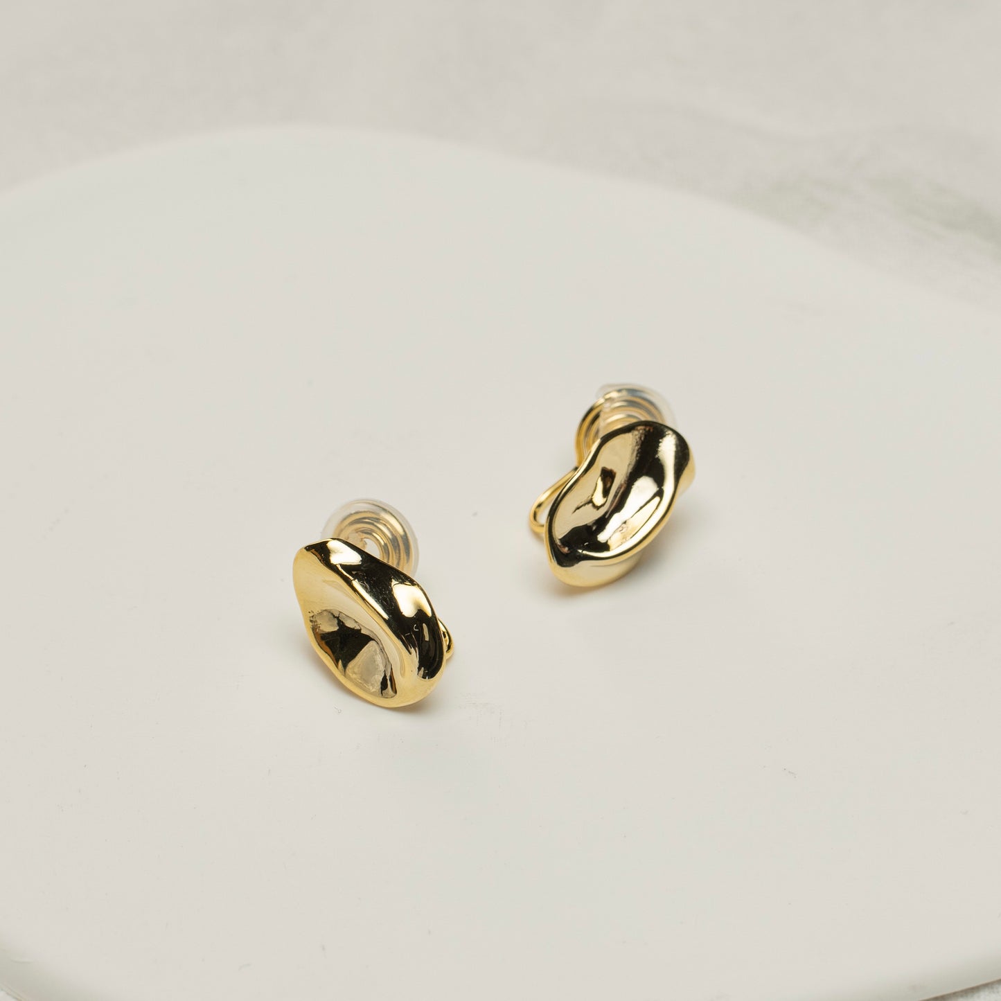 Gold Abstract Bean Clip-On