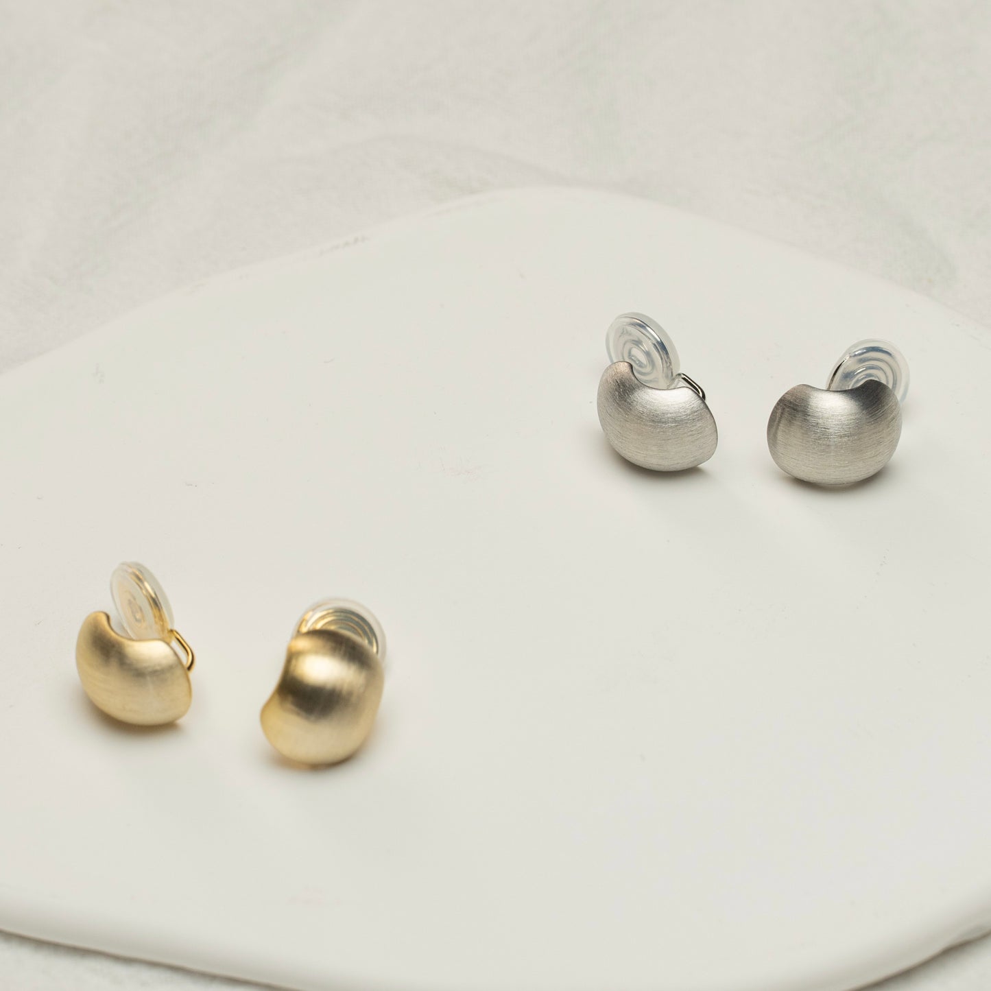 Golden Bean Clip-On